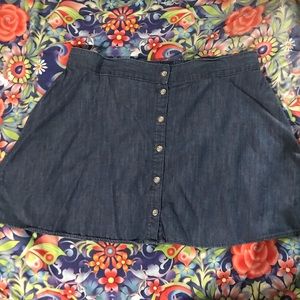 🚫 SOLD 🚫 Merona A-line Dark Wash Denim Skirt
